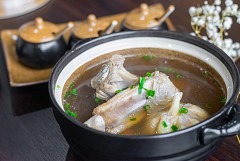 Canh sườn Bak Kut teh